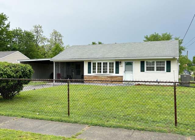 Property at 7303 Betsy Ross Dr, Louisville, KY 40272, 2 beds, 1 bath