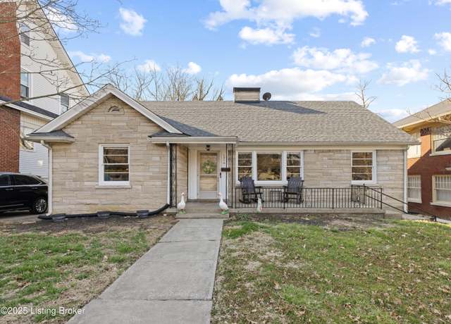 Property at 1310 Main St, Shelbyville, KY 40065, 5 beds, 2.5 baths