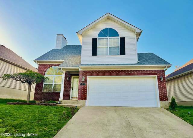 Property at 3236 Royal Troon Rd, Lexington, KY 40509, 3 beds, 2.5 baths