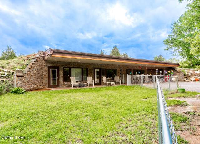 Property at 971 Constantine Rd, Cecilia, KY 42724, 3 beds, 2 baths