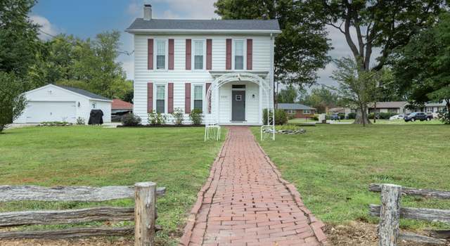 Photo of 6209 Applegate Ln, Louisville, KY 40219