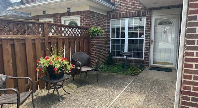 Photo of 412 Blue Rose Ct, Louisville, KY 40223