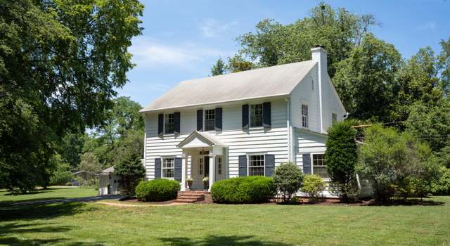 Photo of 12107 Locust Ln, Louisville, KY 40223