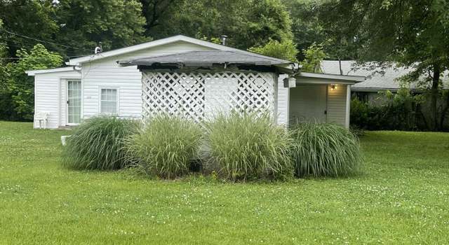 Photo of 1207 Doris Dr, Fairdale, KY 40118