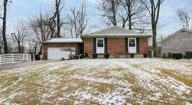 Photo of 8707 Lynnhall Ct, Prospect, KY 40059