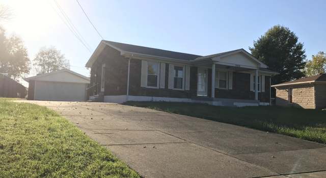 Photo of 3003 Woodpecker Ct, Louisville, KY 40216