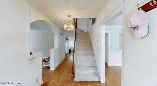 Photo of 615 West St, Bedford, KY 40006