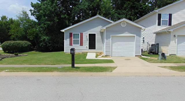 Photo of 6301 Cottagemeadow Dr, Louisville, KY 40218