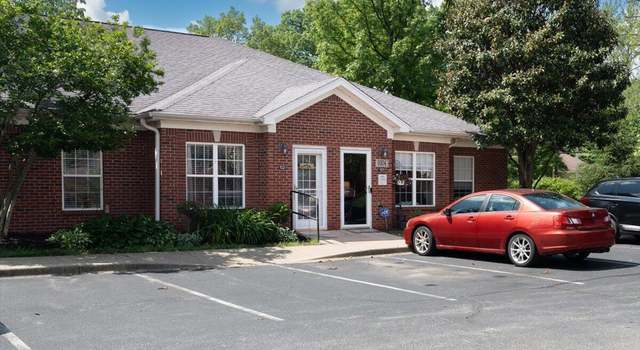 Photo of 9304 Pine Lake Dr #102, Louisville, KY 40220