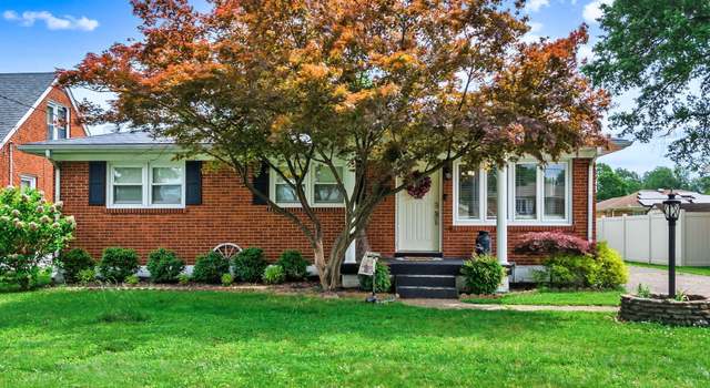 Photo of 4307 Cloverleaf Dr, Louisville, KY 40216