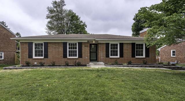 Photo of 6512 Ridge Cliff Rd, Louisville, KY 40228