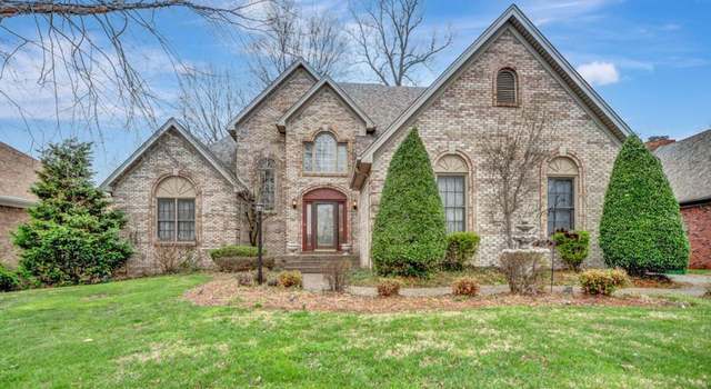 Photo of 2021 Hillcircle Rd, Louisville, KY 40214