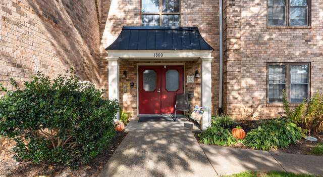 Photo of 1800 Manor House Dr #200, Louisville, KY 40220