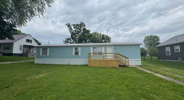 Photo of 303 Meadow Dr, Irvington, KY 40146