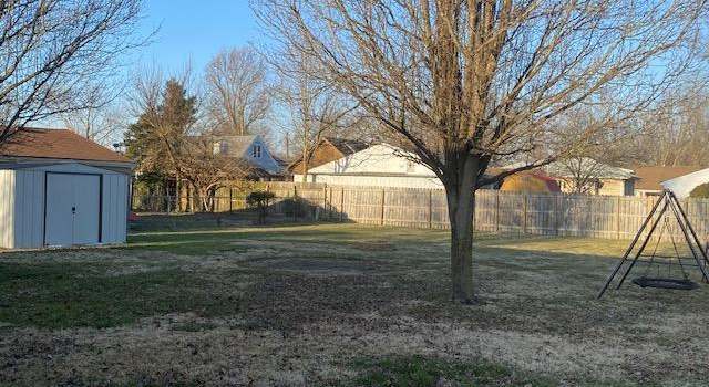 Photo of 6406 Black Oak Ln, Louisville, KY 40216