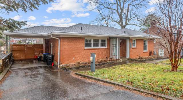 Photo of 2523 Saratoga Dr, Louisville, KY 40205