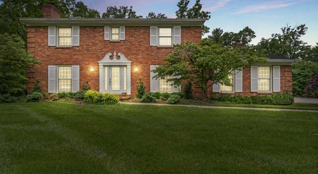 Photo of 5807 Brittany Woods Cir, Louisville, KY 40222