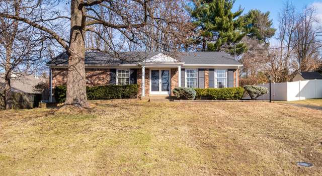 Photo of 3111 Carriage Hill Dr, Louisville, KY 40241