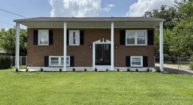 Photo of 11302 Deering Rd, Louisville, KY 40272
