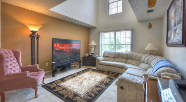 Photo of 7802 Grand Cascade Dr, Louisville, KY 40228