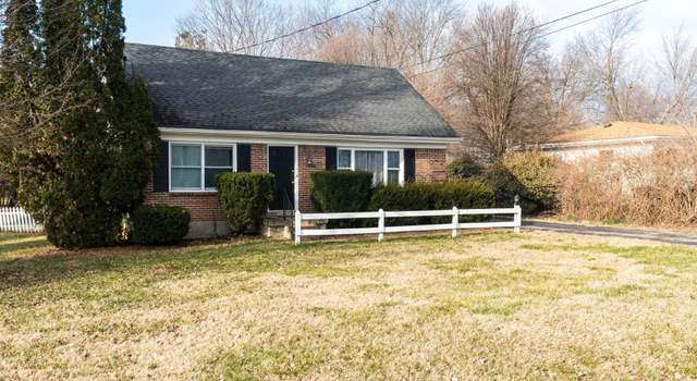 Photo of 10416 Whipps Mill Rd, Louisville, KY 40223