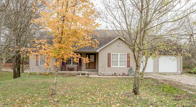 Photo of 215 Foxboro Rd, Brandenburg, KY 40108