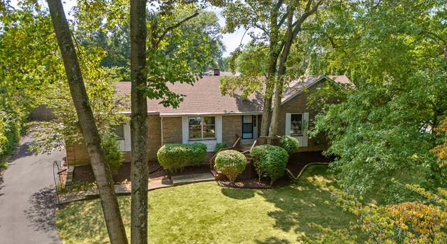 Photo of 7228 Brownsboro Rd, Louisville, KY 40241