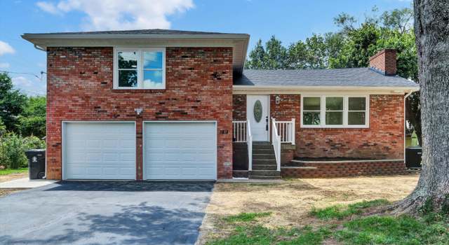 Photo of 3010 Debera Way, Louisville, KY 40220