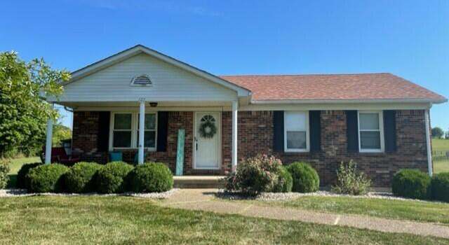 Photo of 129 Normandy Rd, Taylorsville, KY 40071