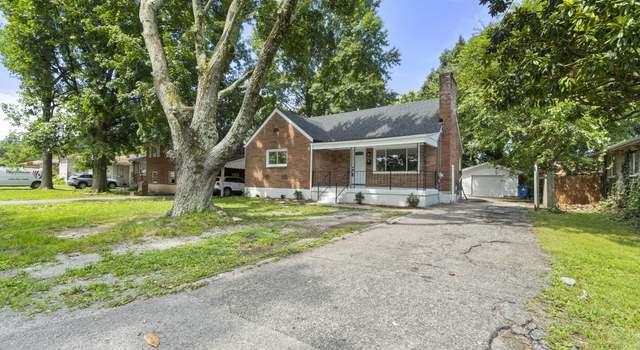 Photo of 5900 Emmalee Dr, Louisville, KY 40219