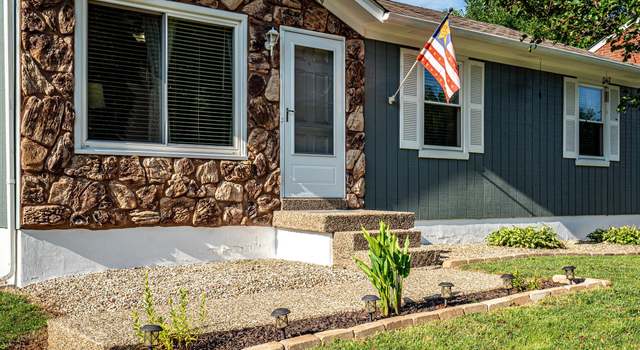 Photo of 7104 Heavrin Ave, Louisville, KY 40218