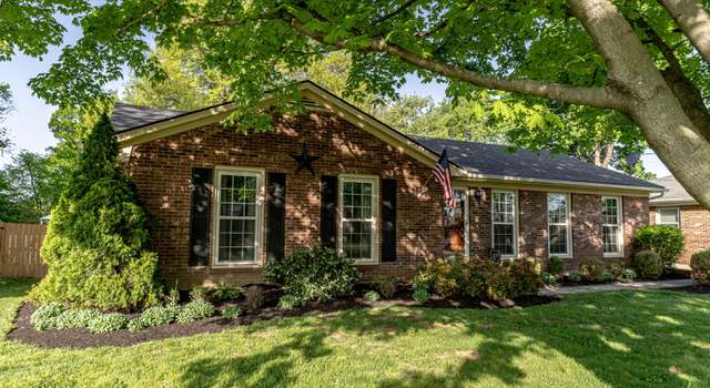 Photo of 2110 Bridlewood Dr, Louisville, KY 40299