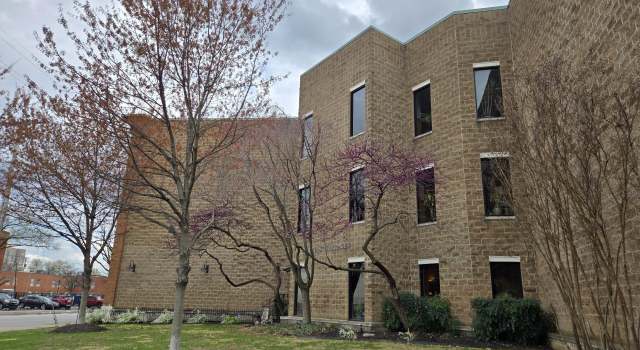 Photo of 900 S 5th St #304, Louisville, KY 40203