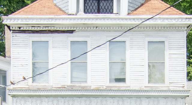 Photo of 2511 W Chestnut St, Louisville, KY 40211