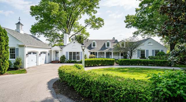 Photo of 320 Mockingbird Valley Rd, Louisville, KY 40207