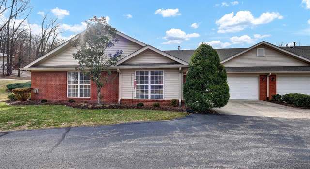 Photo of 9215 Hawthorne Pointe Dr, Louisville, KY 40272