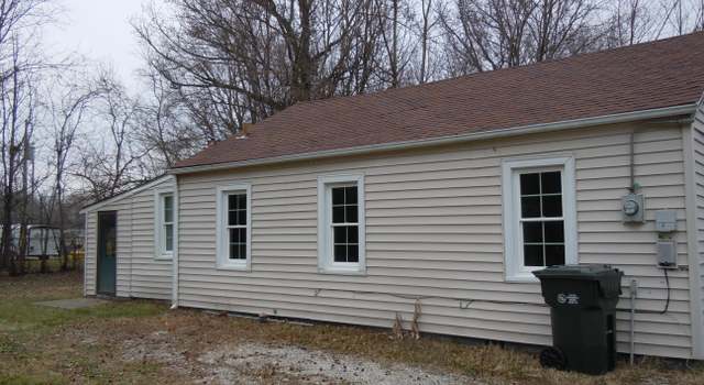 Photo of 6806 Twin Dr, Louisville, KY 40258