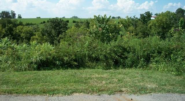 Photo of 6 Burley Blvd, Taylorsville, KY 40071