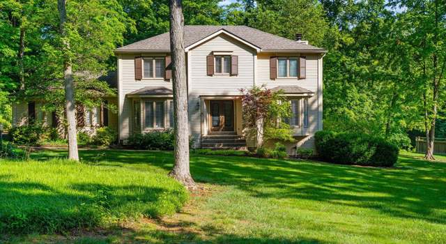 Photo of 163 Ridgewood Dr, Pewee Valley, KY 40056