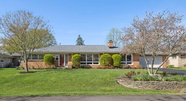 Photo of 812 Starlite Dr, Louisville, KY 40207