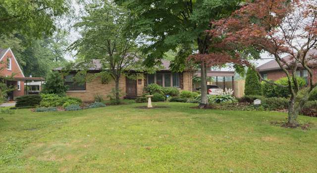 Photo of 7704 Dingle Dell Rd, Louisville, KY 40214