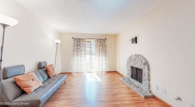 Photo of 3309 Colonial Manor Cir Unit 1b, Louisville, KY 40218