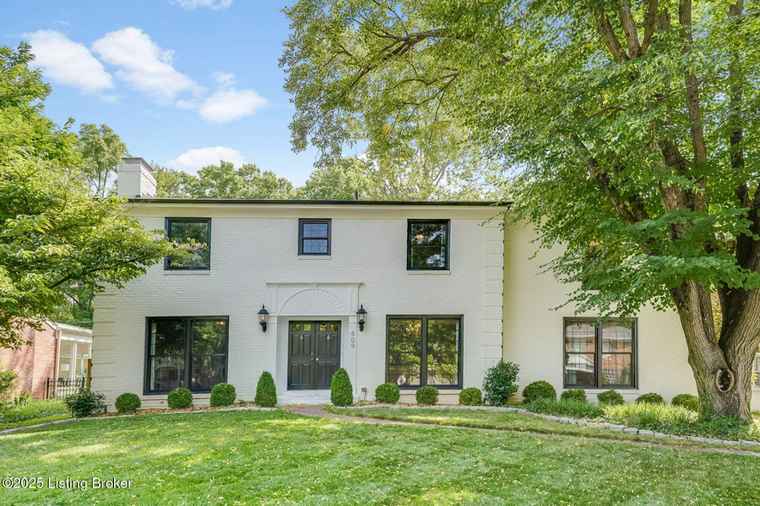 Photo of 609 Maryhill Ln Louisville, KY 40207