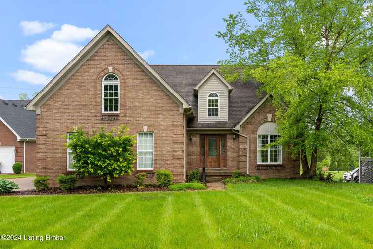 Photo of 4511 Stone Lakes Dr Louisville, KY 40299