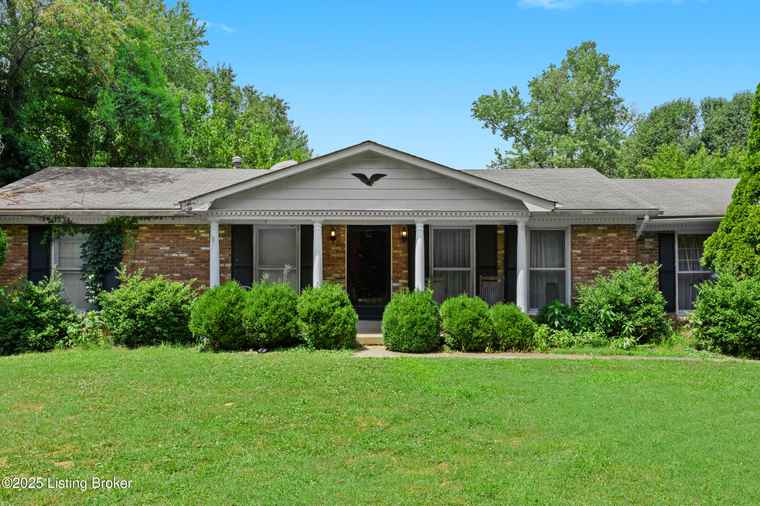 Photo of 14821 Old Taylorsville Rd Fisherville, KY 40023