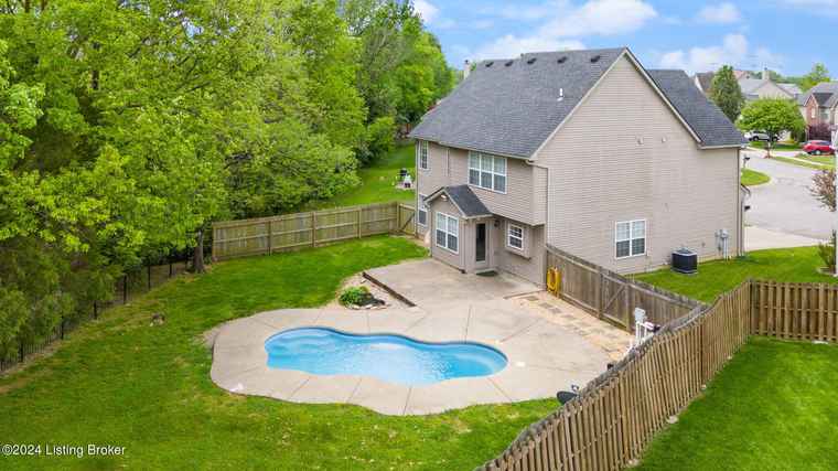 Photo of 6933 Woodhaven Place Dr Louisville, KY 40228