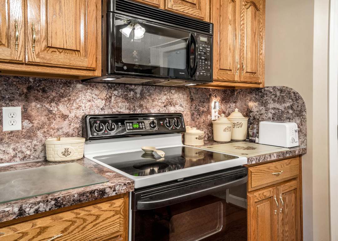 3107 E Hebron Ln, Shepherdsville, KY 40165