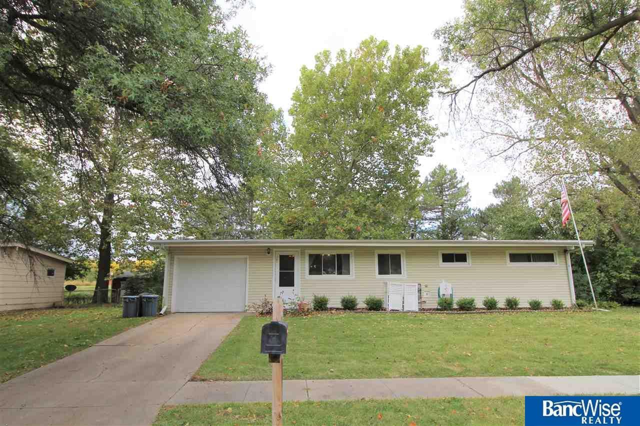 301 W Rio Rd Lincoln Ne 68505 3 Beds 1 Bath