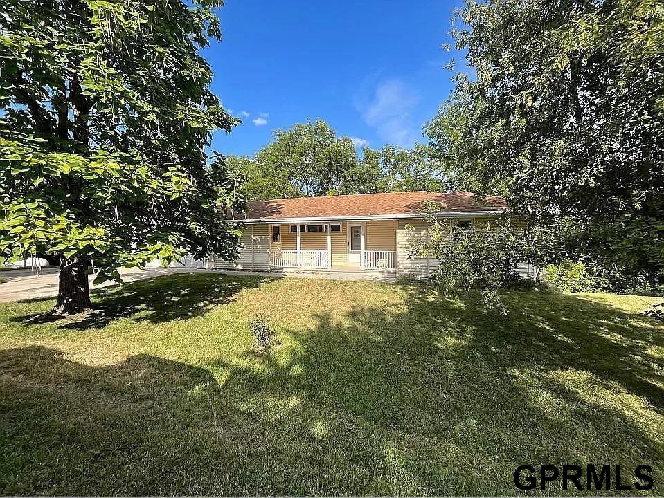 6317 Pine Ridge Rd, Elkhorn, NE 68022 MLS 22327372 Redfin