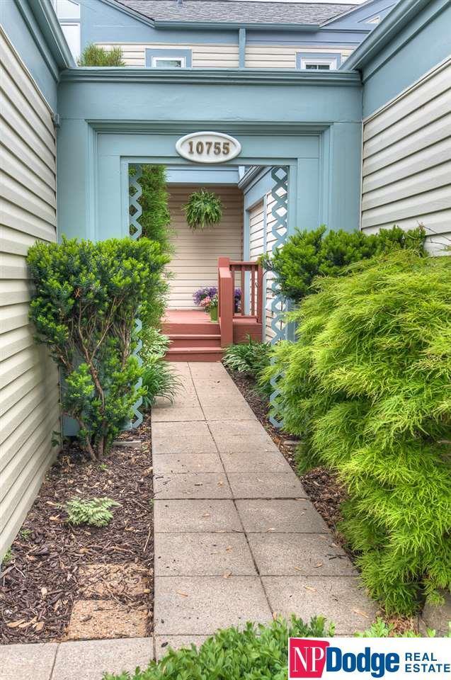 10755 Berry Plz Omaha Ne 68127 Mls 21808626 Redfin